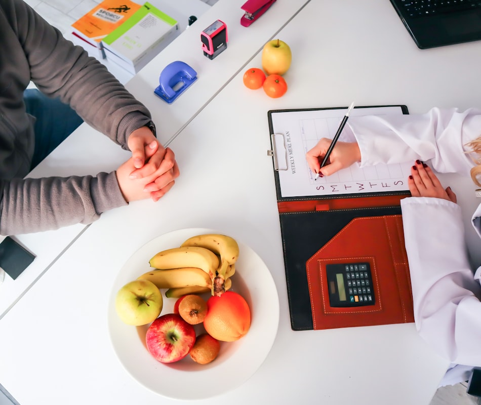 Understanding macronutrients and micronutrients balance